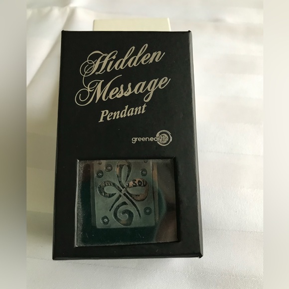 Hidden Message Pendant Necklace - Friendship - Picture 4 of 8
